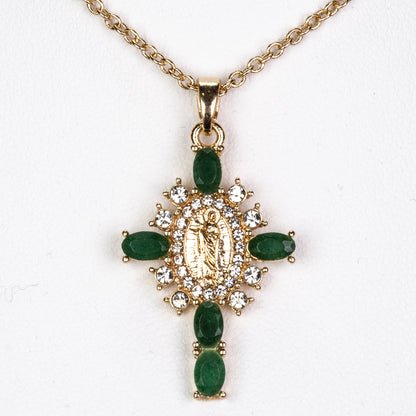 Prívesok so smaragdovým krížom s retiazkou