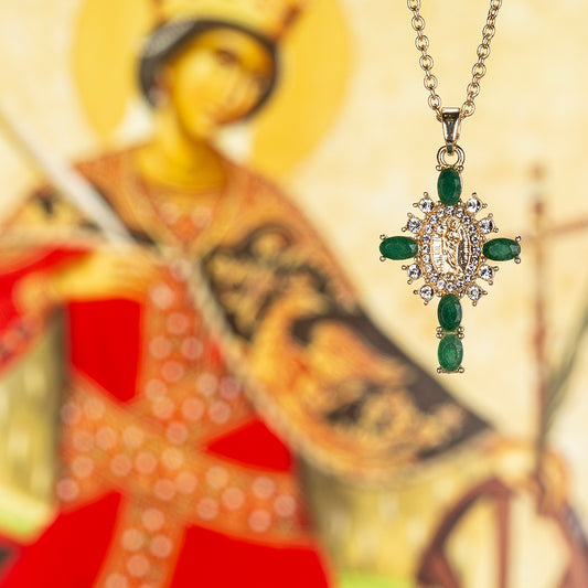 Prívesok so smaragdovým krížom s retiazkou
